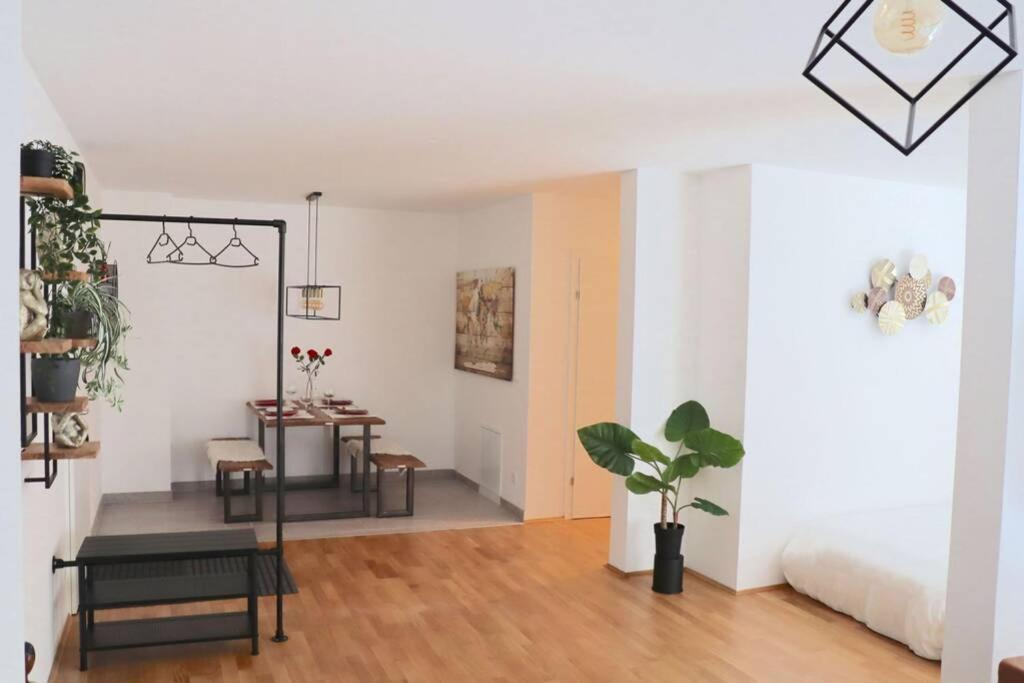 Luxury Design Apartment Вена Экстерьер фото